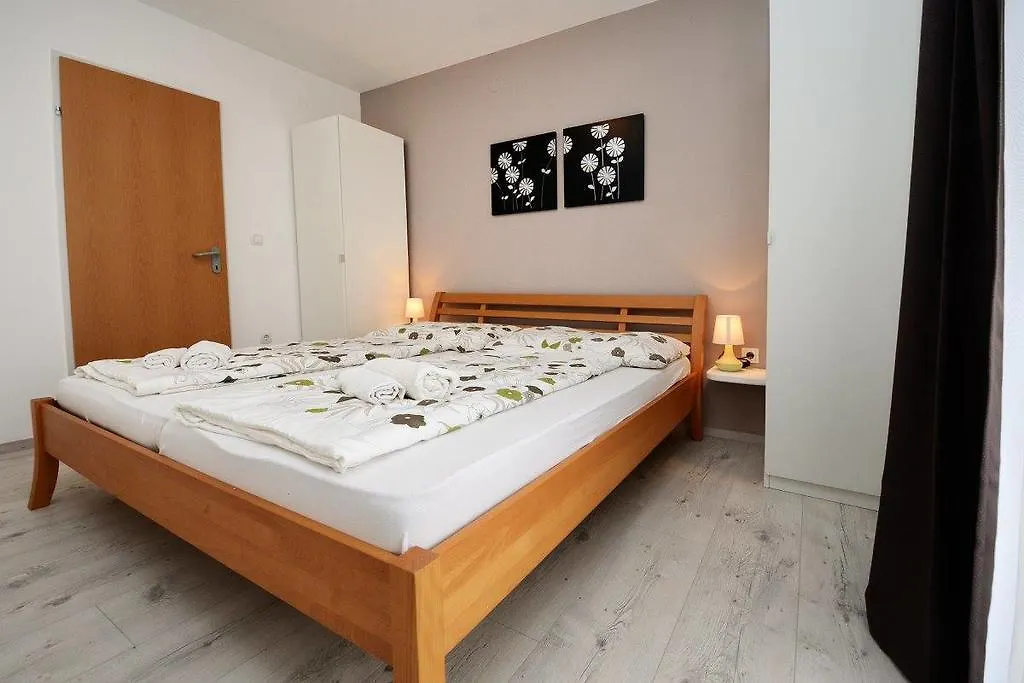 Apartment Anita 3 Porec