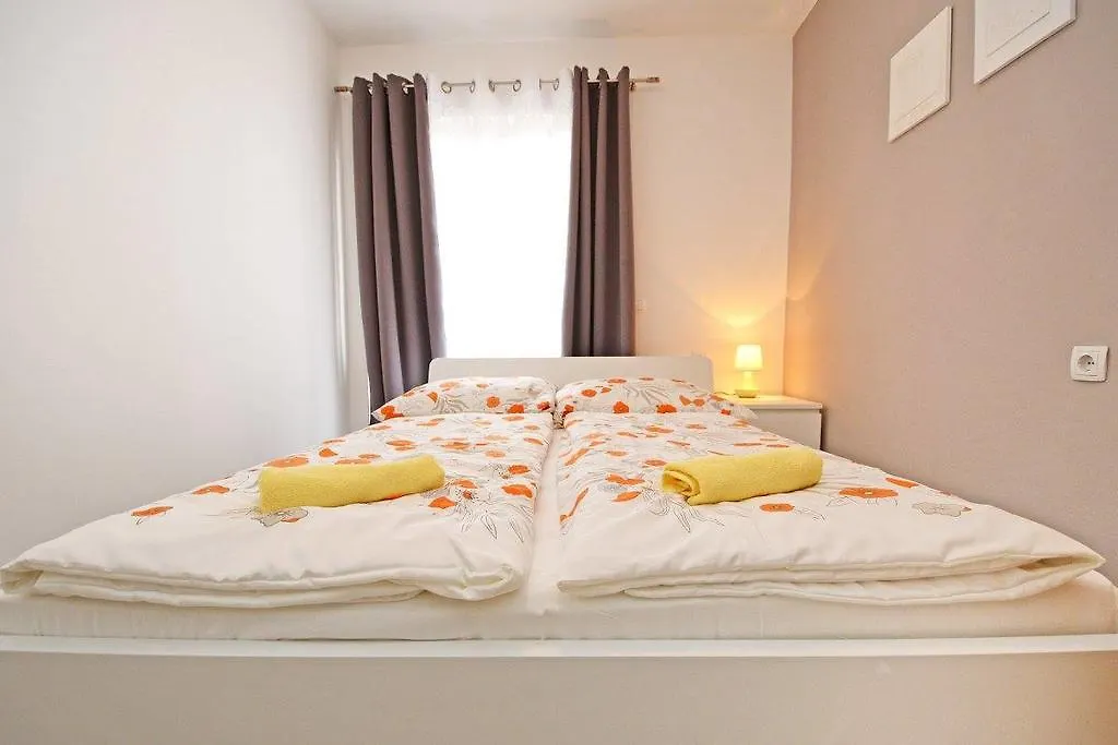 Apartment Anita 3 Porec 0*,  Croatia